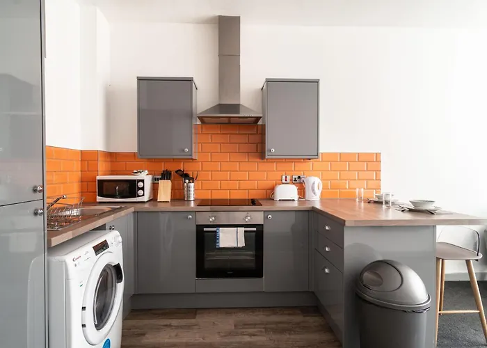 Spacious 1 Bed Apartment In Central Blackburn