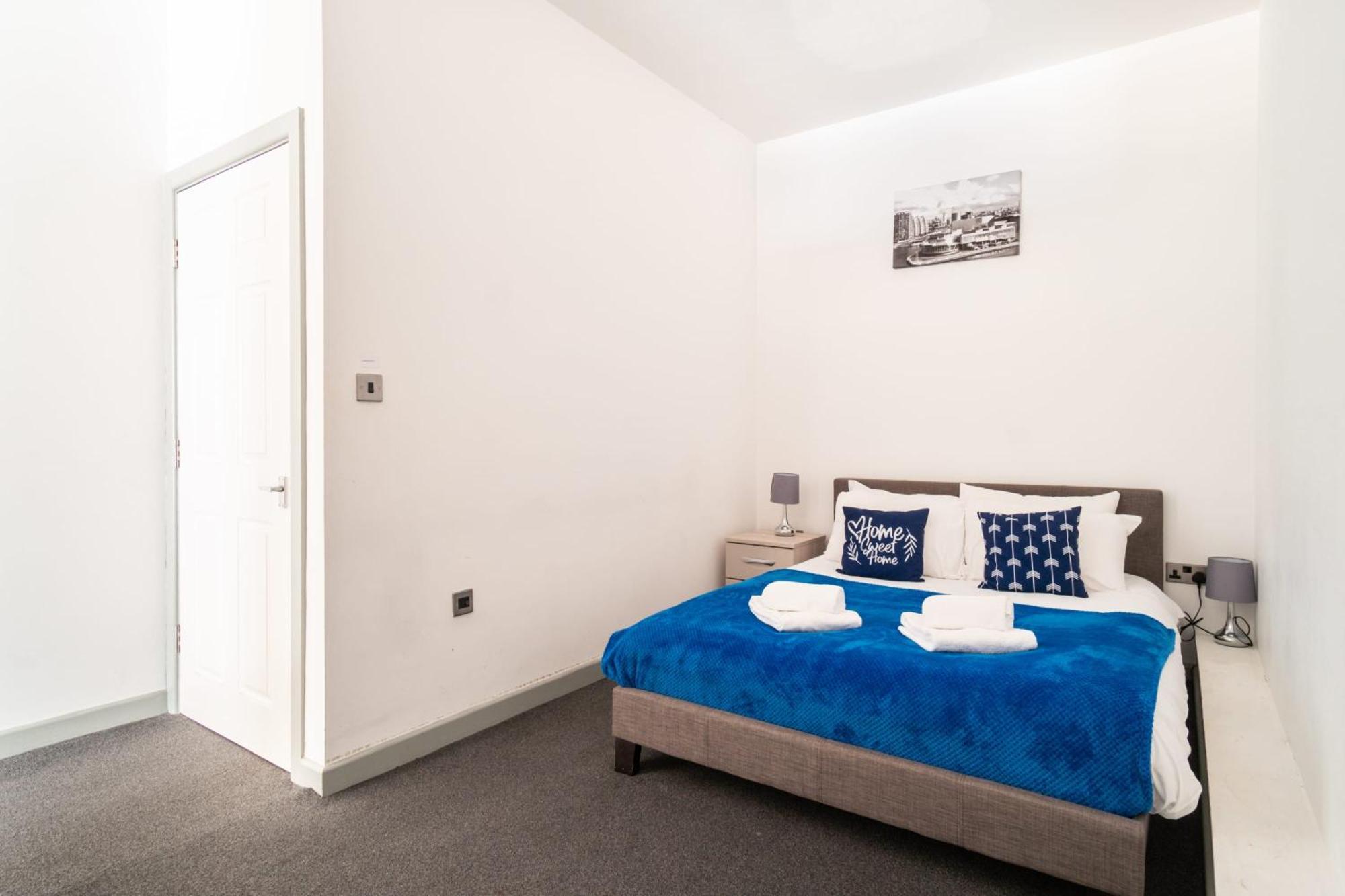 Spacious 1 Bed In *